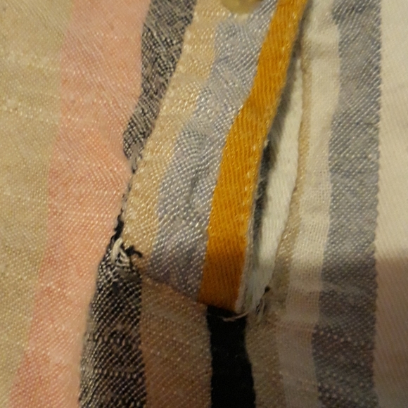 Adjustable sleeve striped blouse - Picture 4 of 4